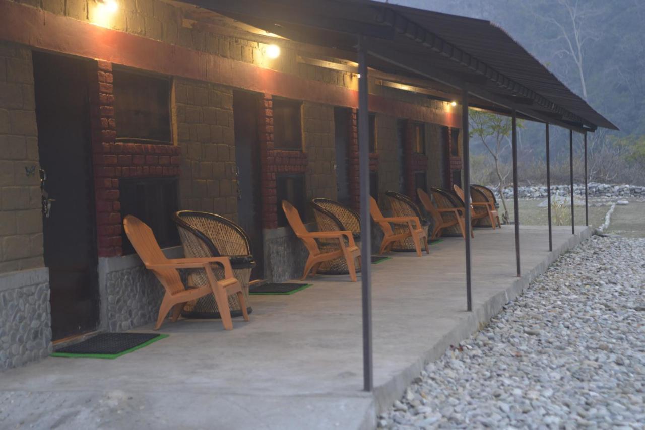 Aura Wildlife Camp And Resorts Marchula Exterior foto