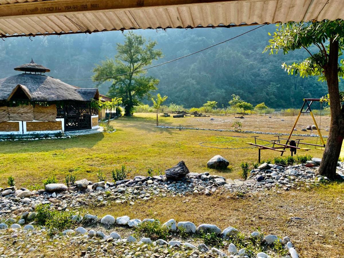Aura Wildlife Camp And Resorts Marchula Exterior foto